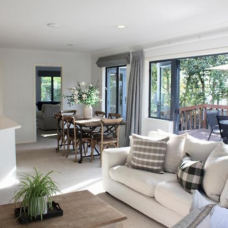5-Min Walk To Village - Havelock North Holiday Home With Spa Pool エクステリア 写真