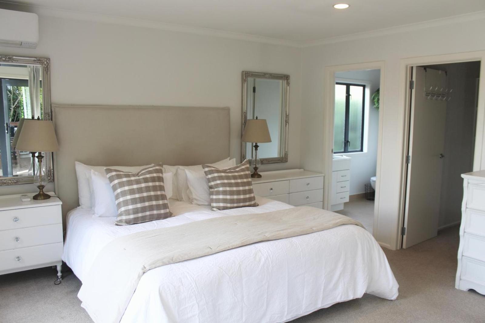 5-Min Walk To Village - Havelock North Holiday Home With Spa Pool エクステリア 写真