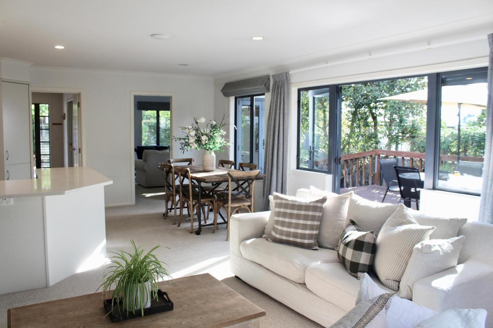 5-Min Walk To Village - Havelock North Holiday Home With Spa Pool エクステリア 写真